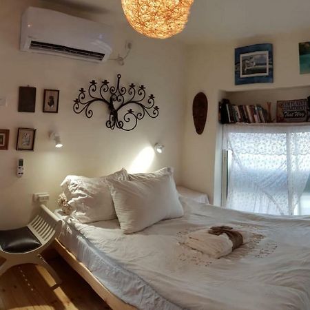 Studio Apt Great Location Heart Of Downtown District Appartement Haifa Buitenkant foto