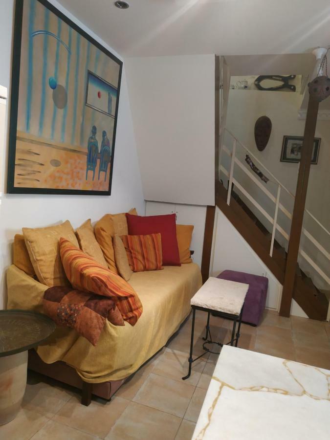 Studio Apt Great Location Heart Of Downtown District Appartement Haifa Buitenkant foto