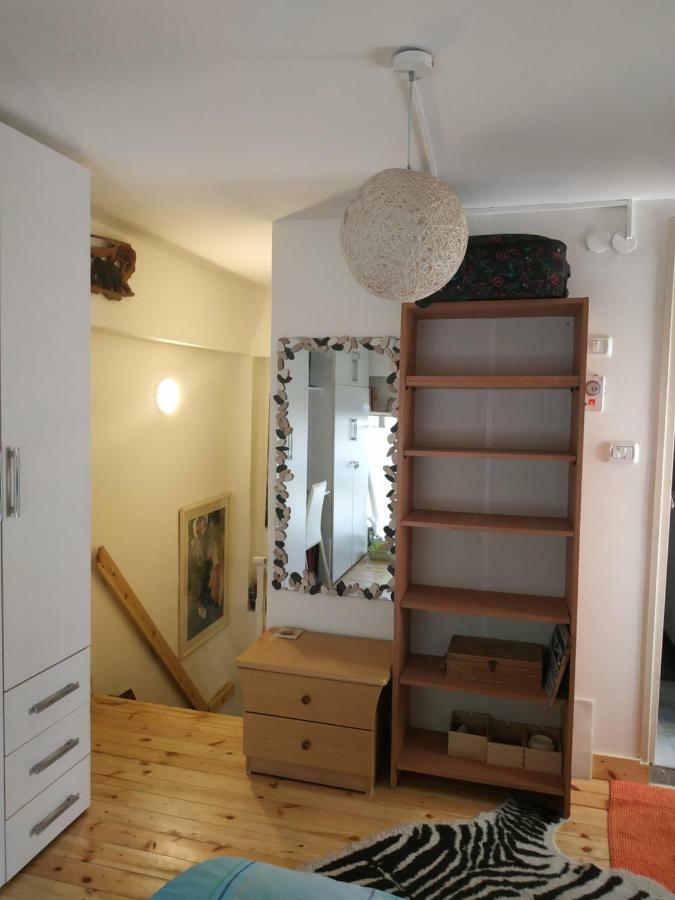 Studio Apt Great Location Heart Of Downtown District Appartement Haifa Buitenkant foto